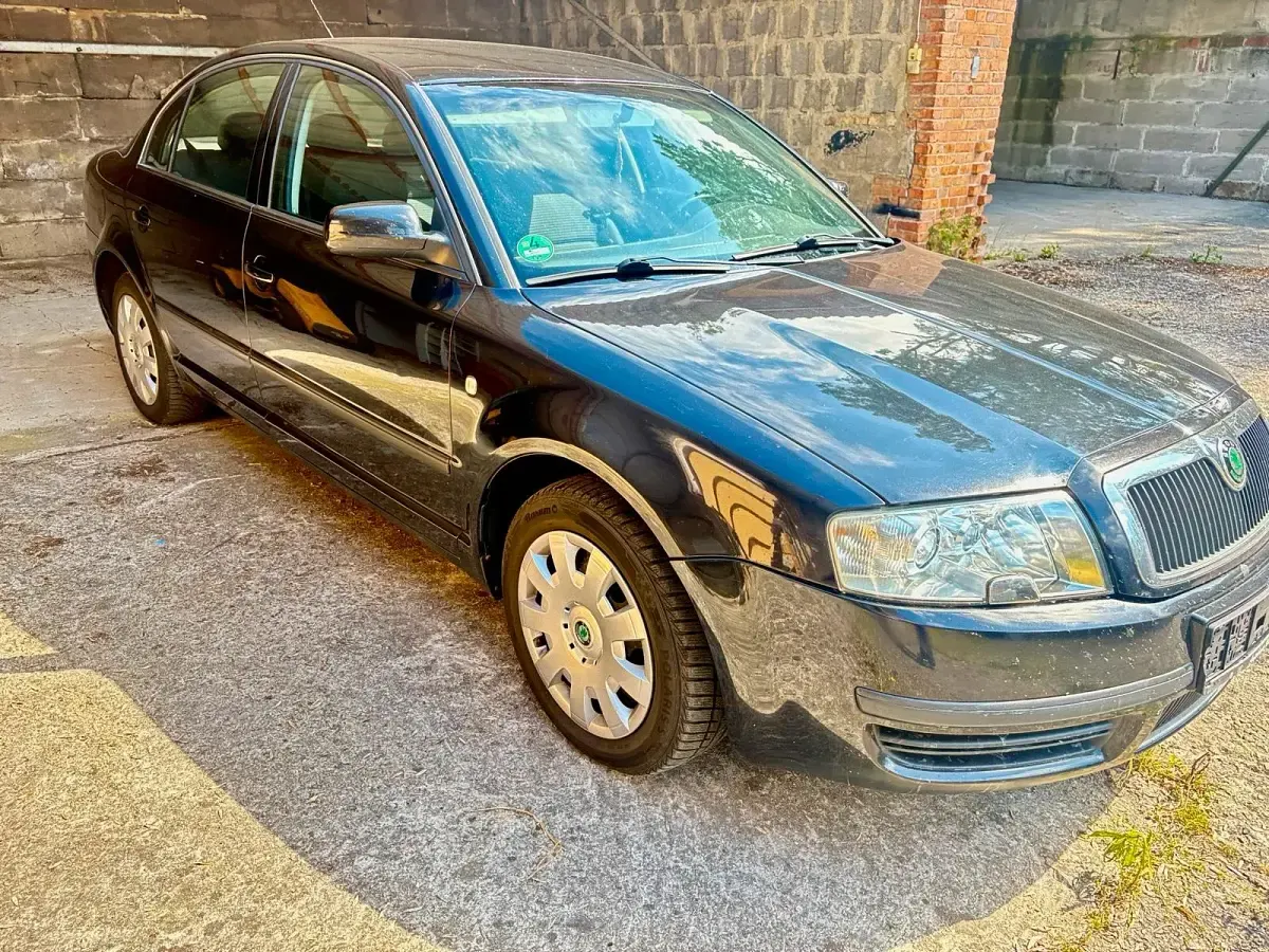 Gebraucht Skoda Superb 140 PS (102 kW) 2006 Schwarz Limousine
