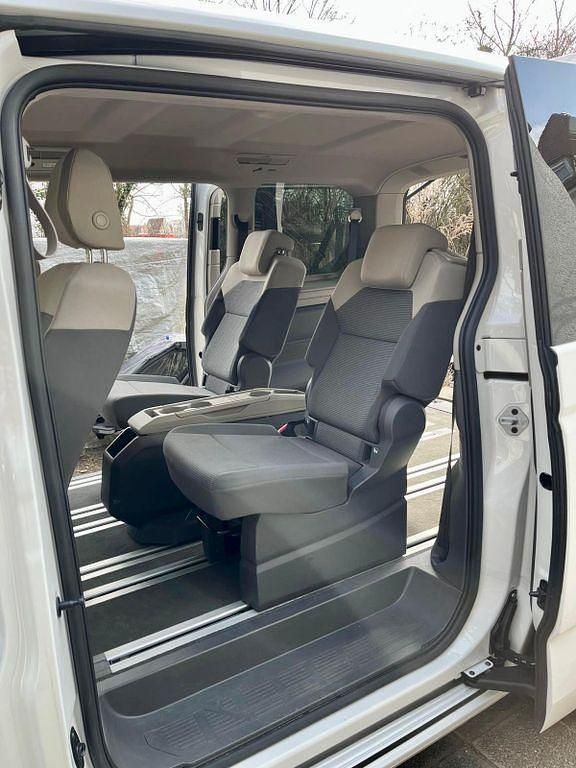 Gebraucht VW Multivan 150 PS (110 kW) 2022 Weiß Van