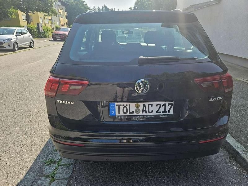 Schwarz Gebraucht 2018 VW Tiguan Join SUV | 19.200 € (Guter Preis) - Bild 1/4