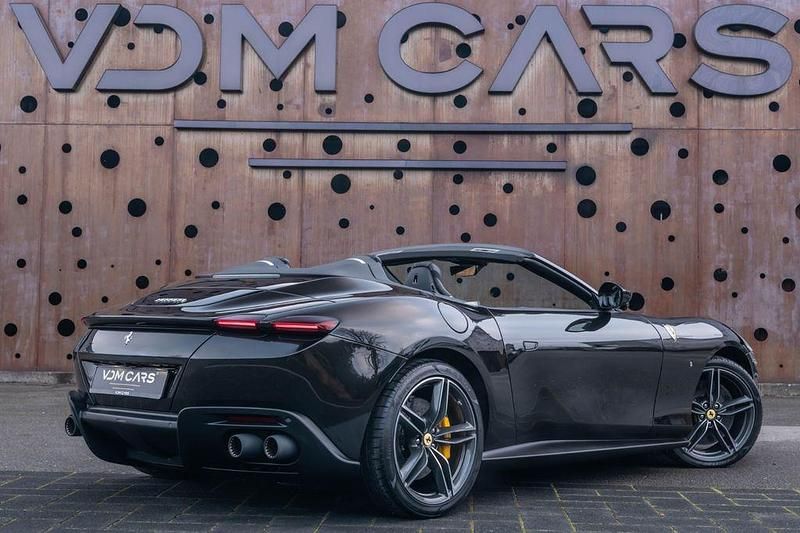 Neu Ferrari Roma 620 PS (456 kW) 2025 Schwarz Cabrio
