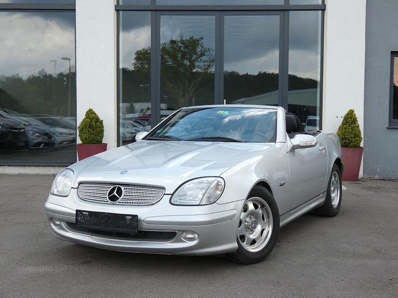 Silber Gebraucht 2003 Mercedes SLK200 Edition Cabrio | 8.950 € (Fairer Preis) - Bild 1/4