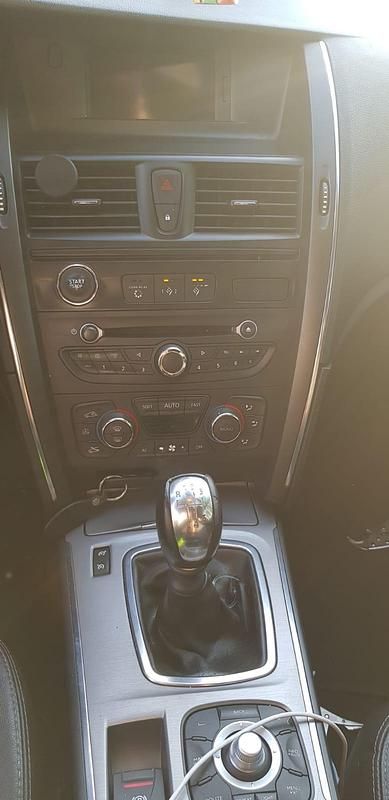 Second-hand Renault Latitude 150 CP (110 kW) 2011 Gri Berlinǎ