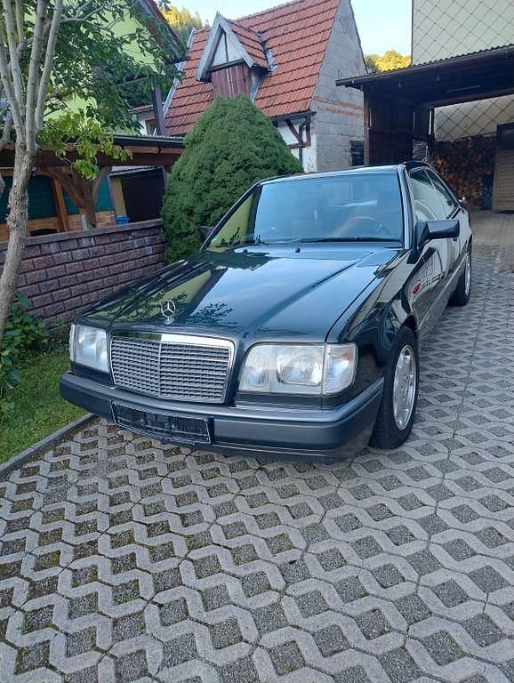 Schwarz Gebraucht 1991 Mercedes 230 Coupé | 7.800 € - Bild 1/4