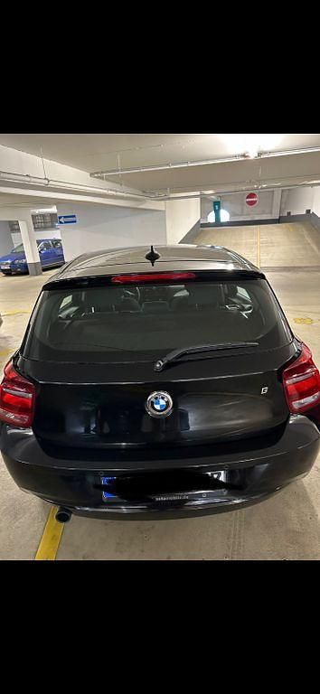 Gebraucht BMW 116 136 PS (100 kW) 2012 Schwarz Kleinwagen