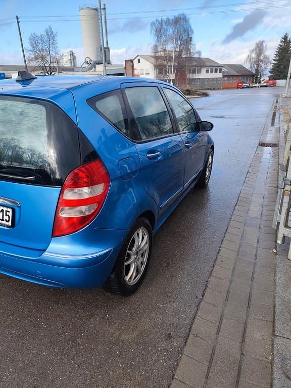 Gebraucht Mercedes A150 Classic 95 PS (69 kW) 2008 Blau Van / Kleinbus