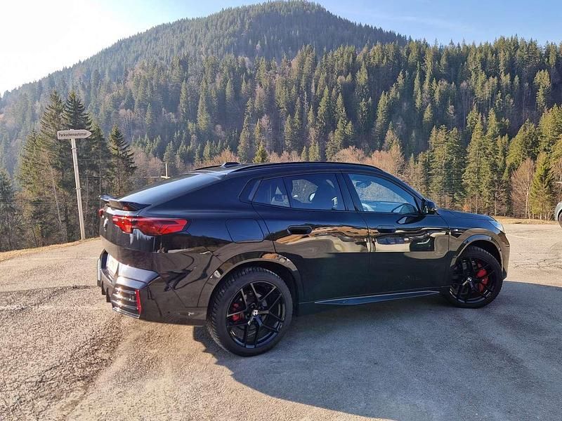 Gebraucht BMW iX2 M Sport 230 kW (313 PS) 2024 Schwarz SUV