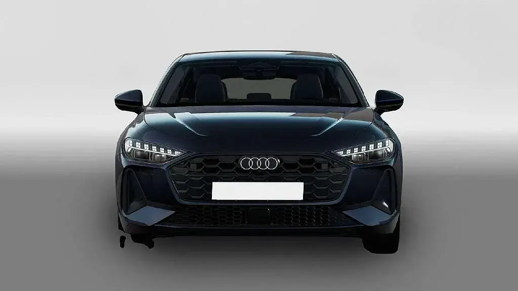 Usata Audi A5 150 CV (110 kW) 2025 Blu Berlina