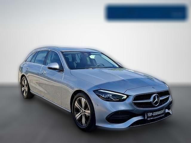Silber metallic Gebraucht 2022 Mercedes C180 Avantgarde | 28.430 € (Fairer Preis) - Bild 1/4