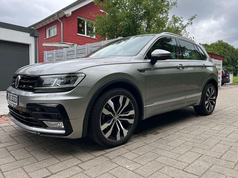 Silber Gebraucht 2017 VW Tiguan R-line SUV | 21.990 € (Superpreis) - Bild 1/4