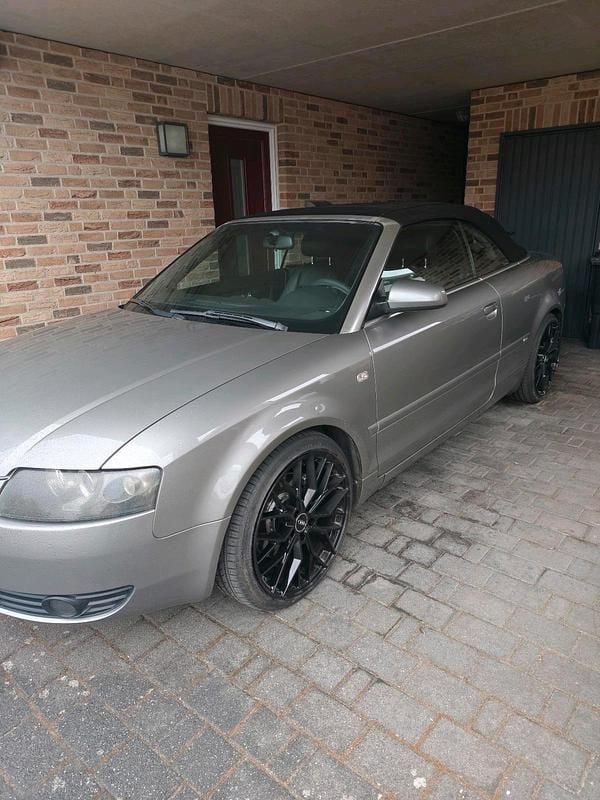 Gebraucht Audi A4 Cabriolet 163 PS (119 kW) 2006 Grau Cabrio