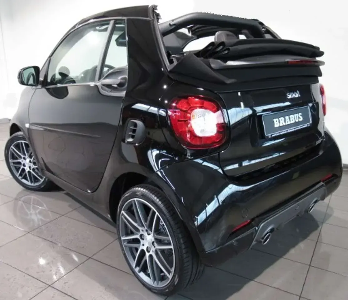 Gebraucht Smart ForTwo Cabrio Brabus Xclusive 109 PS (80 kW) 2019 Schwarz Cabrio