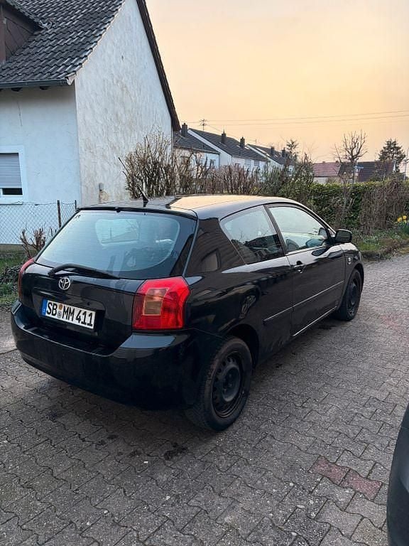 Gebraucht Toyota Corolla 110 PS (80 kW) 2003 Schwarz Kleinwagen