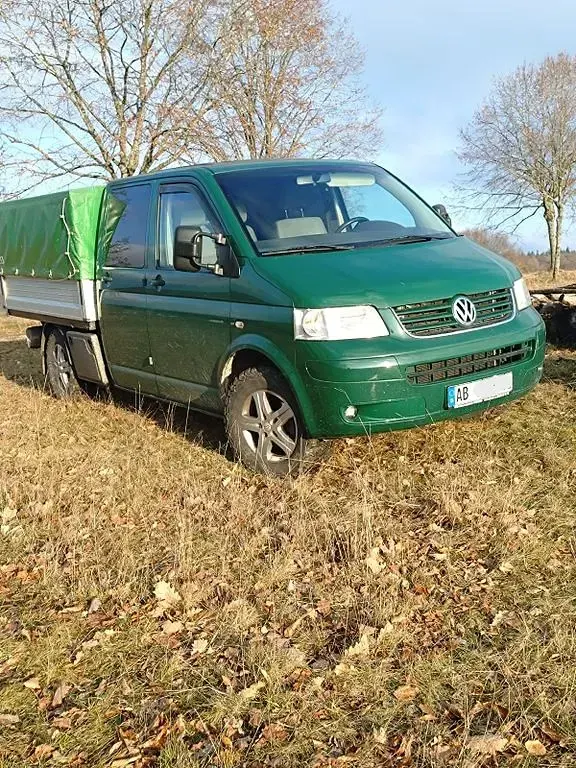 Gebraucht VW T5 131 PS (96 kW) 2009 Grün Van