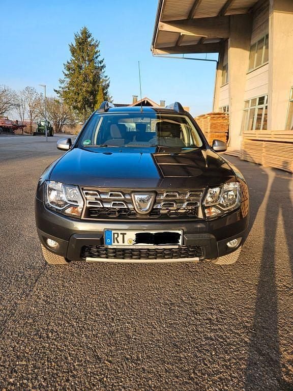 Gebraucht Dacia Duster Prestige 109 PS (80 kW) 2014 Grau SUV