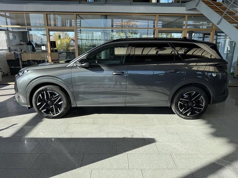 Gebraucht Peugeot 5008 Allure 145 PS (106 kW) 2025 Titaniumgrau SUV