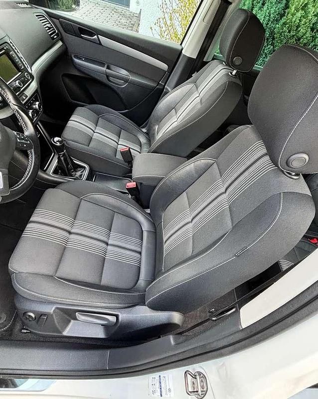 Gebraucht VW Sharan Match 140 PS (102 kW) 2013 Weiß Van / Kleinbus