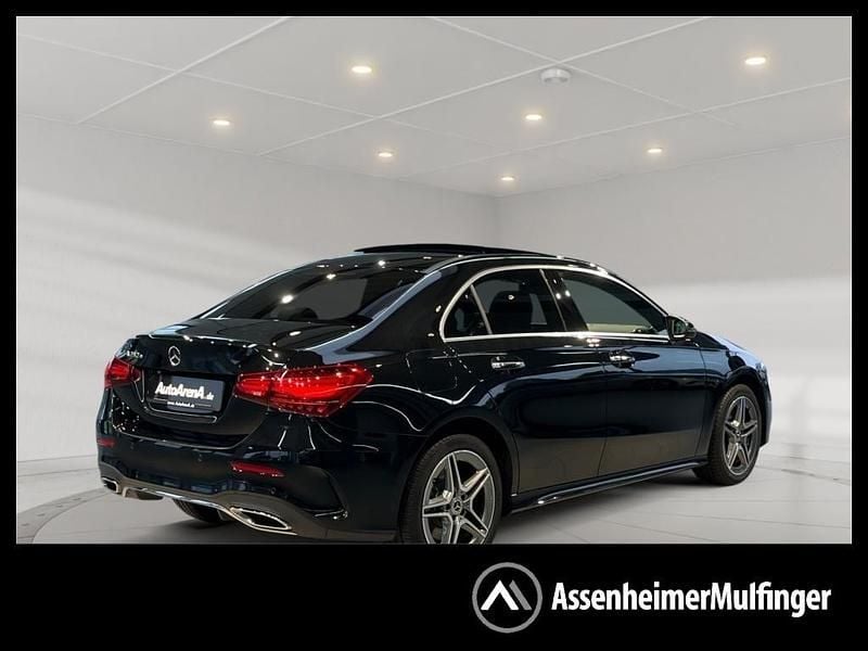 Schwarz Gebraucht 2023 Mercedes A250 AMG Limousine | 30.118 € (Fairer Preis) - Bild 1/4