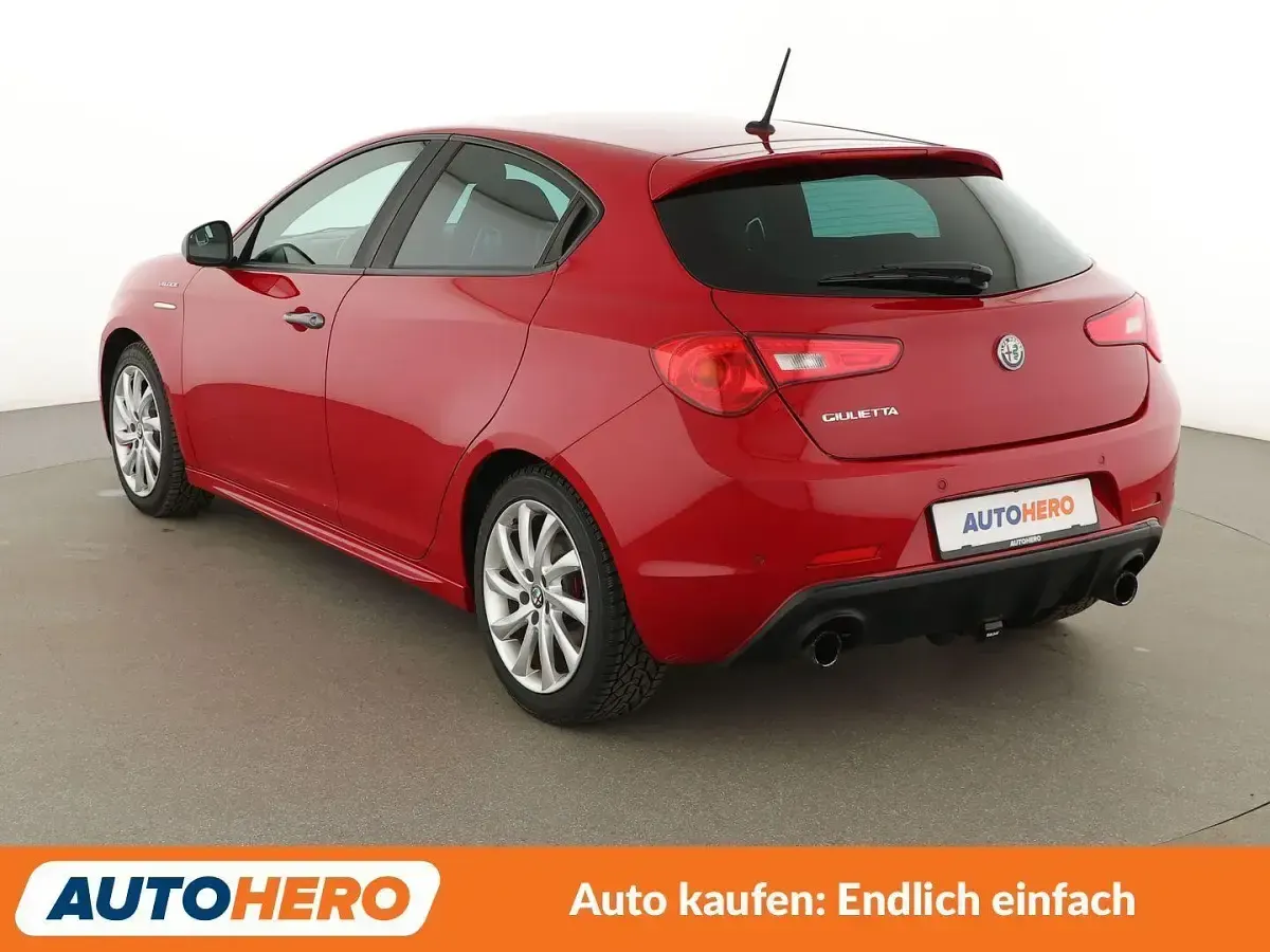 Gebraucht Alfa Romeo Giulietta Veloce 241 PS (177 kW) 2017 Rot Kleinwagen