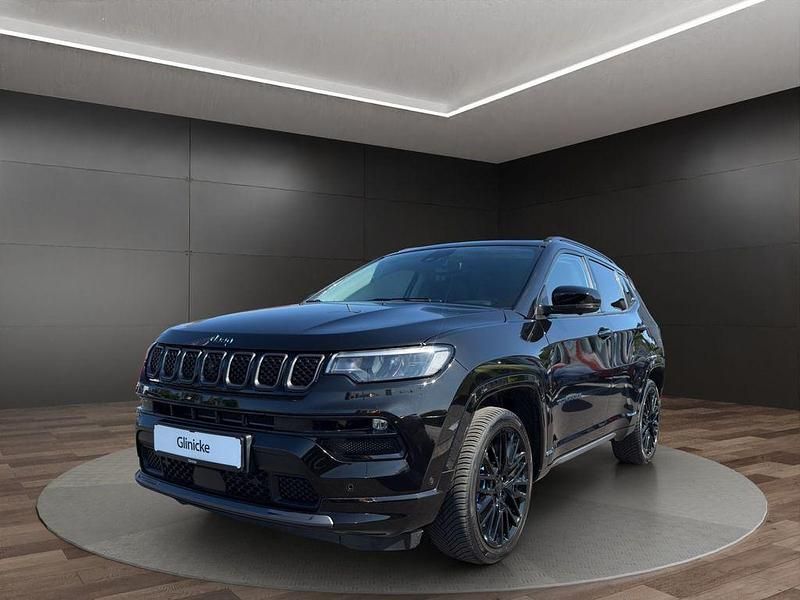 Schwarz Gebraucht 2022 Jeep Compass SUV | 29.890 € (Etwas zu teuer) - Bild 1/4