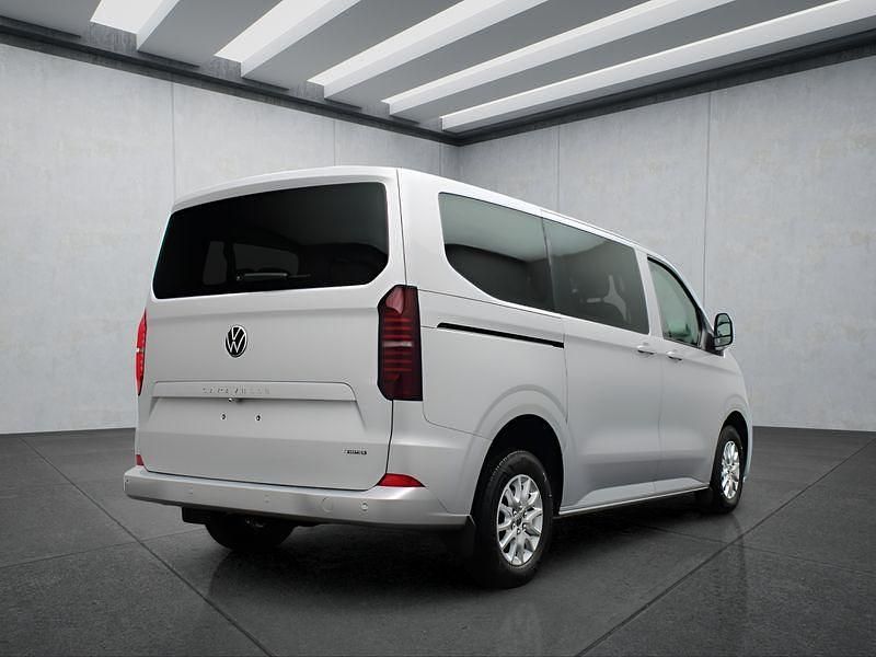 Gebraucht VW T7 150 PS (110 kW) 2025 Grau Van