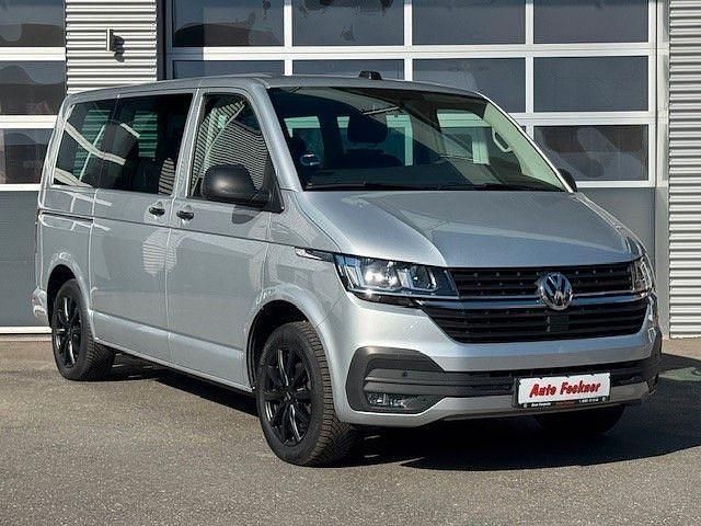 Gebraucht VW Multivan Family 150 PS (110 kW) 2021 Reflexsilber Van