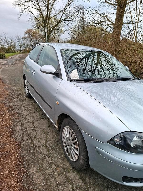 Gebraucht Seat Ibiza 75 PS (55 kW) 2005 Silber Kleinwagen