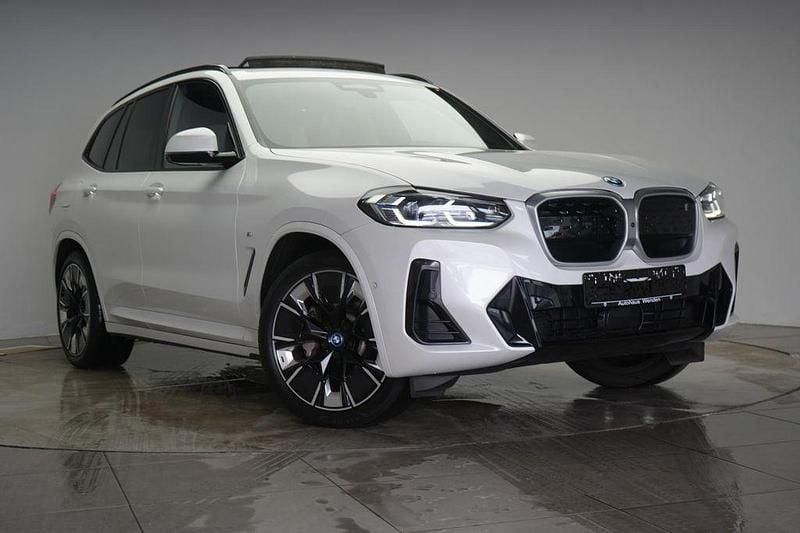 Gebraucht BMW iX3 Impressive 210 kW (286 PS) 2023 Weiß SUV