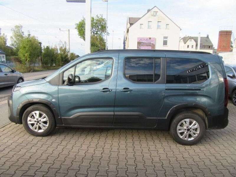 Gebraucht Peugeot Rifter Allure 131 PS (96 kW) 2024 Kiama blau Van / Kleinbus