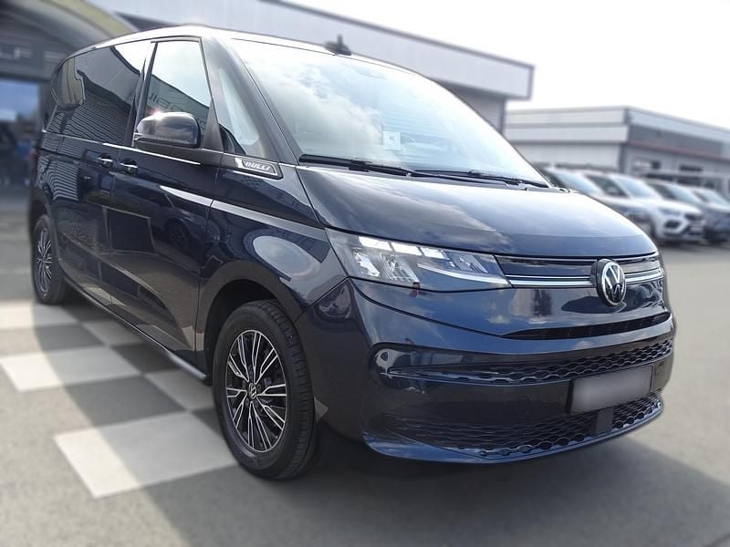 Gebraucht VW Multivan Life 150 PS (110 kW) 2023 Metallic Van