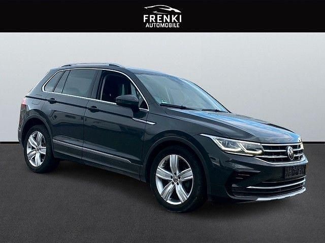 Grau Gebraucht 2021 VW Tiguan Elegance SUV | 25.999 € (Guter Preis) - Bild 1/4