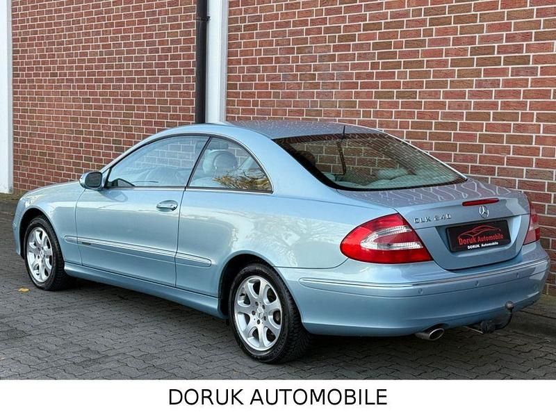 Gebraucht Mercedes CLK240 170 PS (125 kW) 2002 Blau Coupé