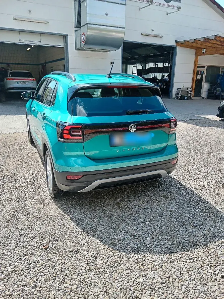 Gebraucht VW T-Cross Life 95 PS (69 kW) 2019 Grün SUV