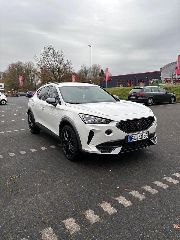 Weiß Gebraucht 2022 Cupra Formentor SUV | 20.499 € (Superpreis) - Bild 1/4