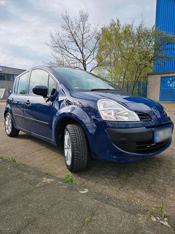 Second-hand Renault Modus 75 CP (55 kW) 2009 Albastru Monovolum