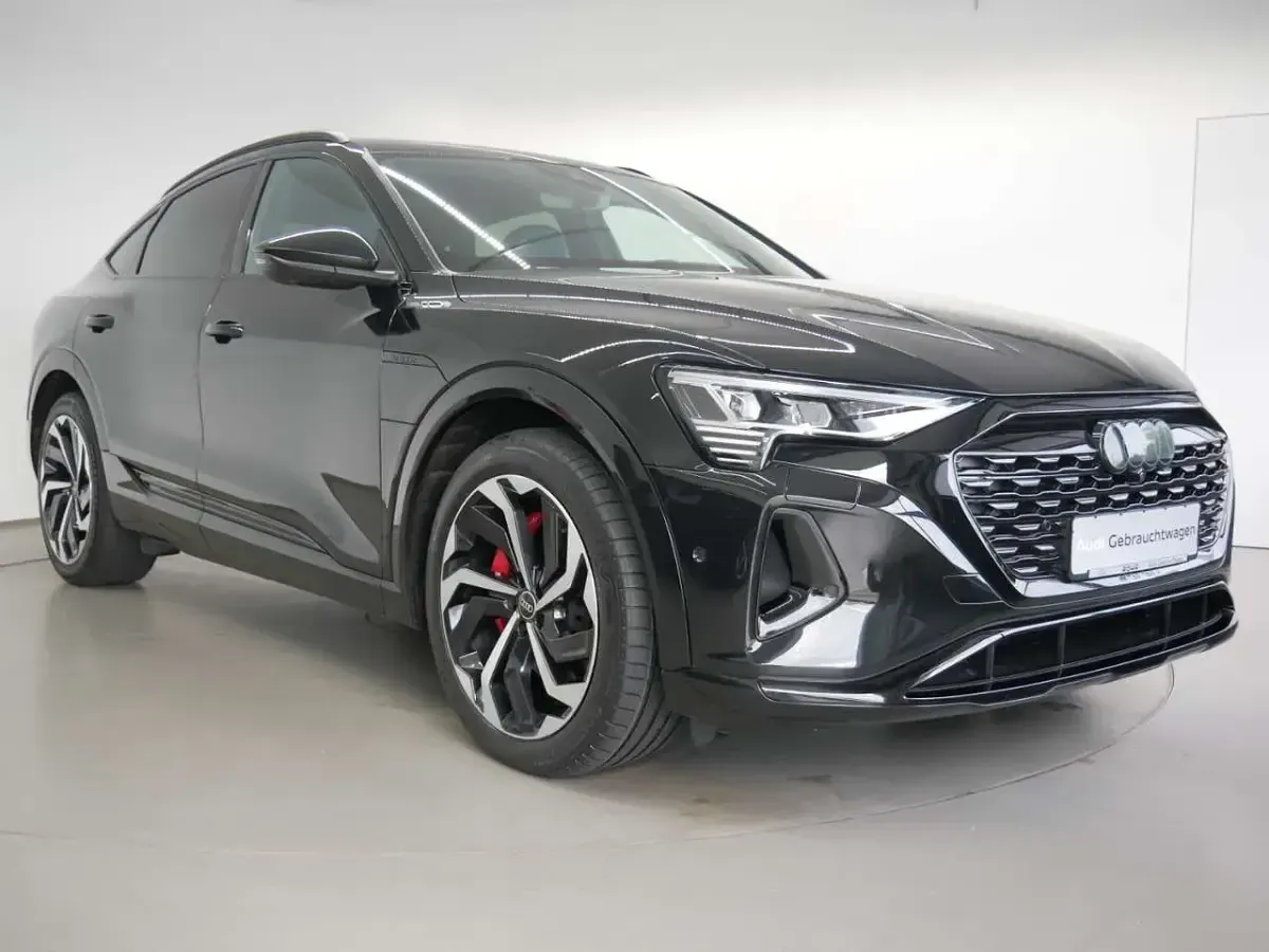 Gebraucht Audi Q8 e-tron S-Line 250 kW (340 PS) 2023 Schwarz SUV