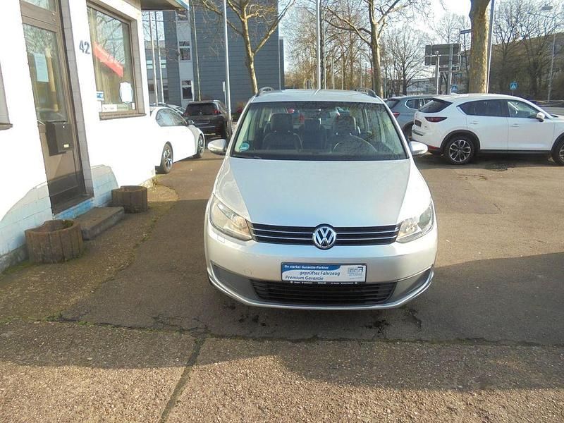 Gebraucht VW Touran Trendline 150 PS (110 kW) 2013 Silber Van / Kleinbus