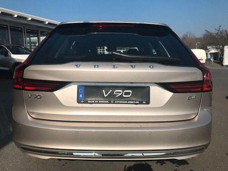 Gebraucht Volvo V90 Plus 197 PS (144 kW) 2023 Bright dusk / metallic Kombi