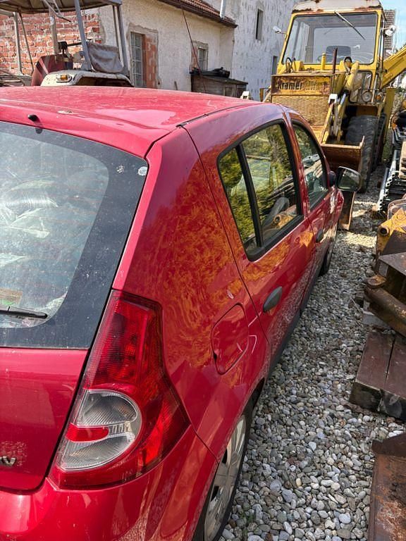 Gebraucht Dacia Sandero Ambiance 75 PS (55 kW) 2009 Rot Limousine
