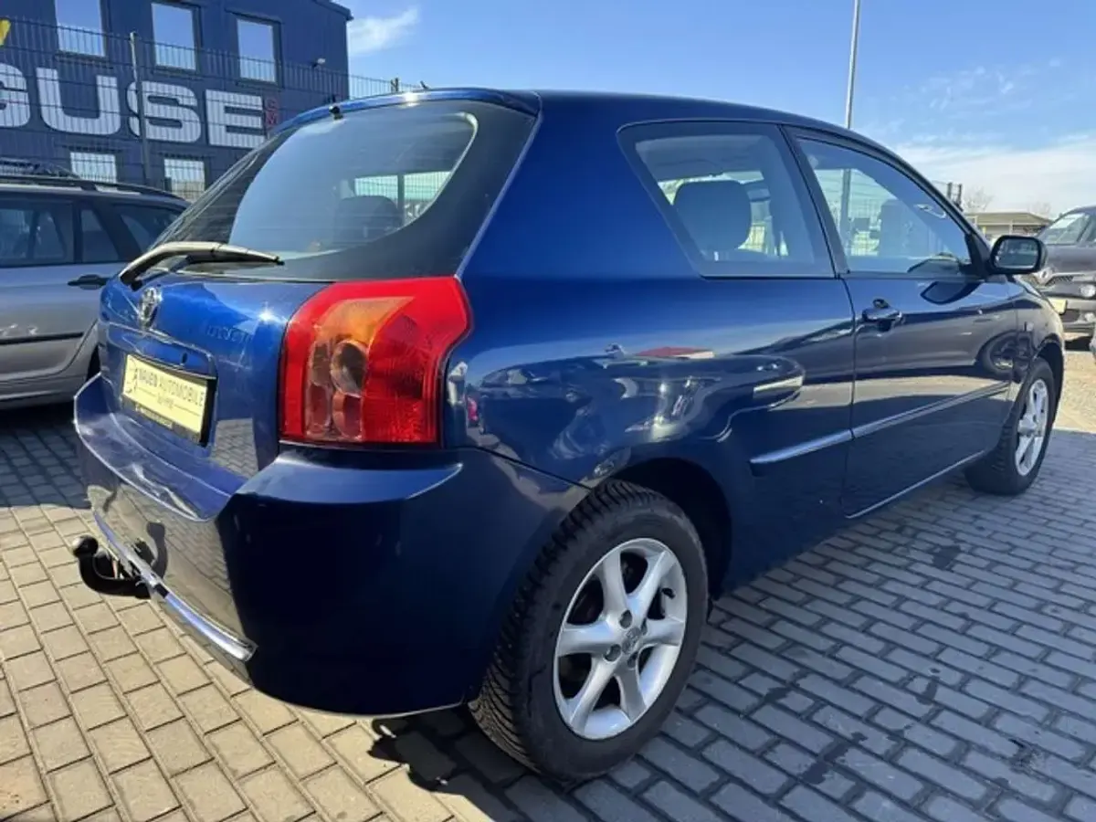 Używany Toyota Corolla Sol 110 KM (80 kW) 2004 Niebieski Sedan/Limuzyna