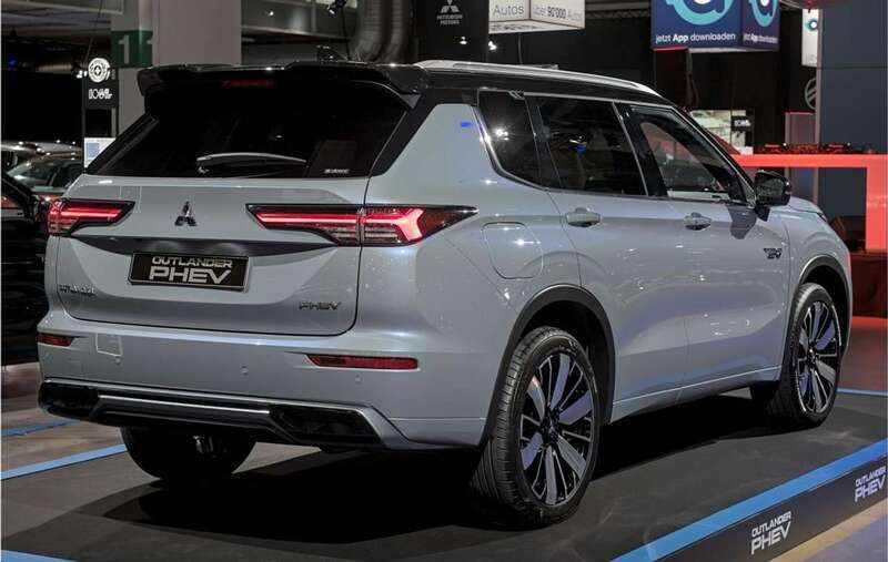 Weiß Neu 2025 Mitsubishi Outlander Basis SUV | 47.990 € - Bild 1/1