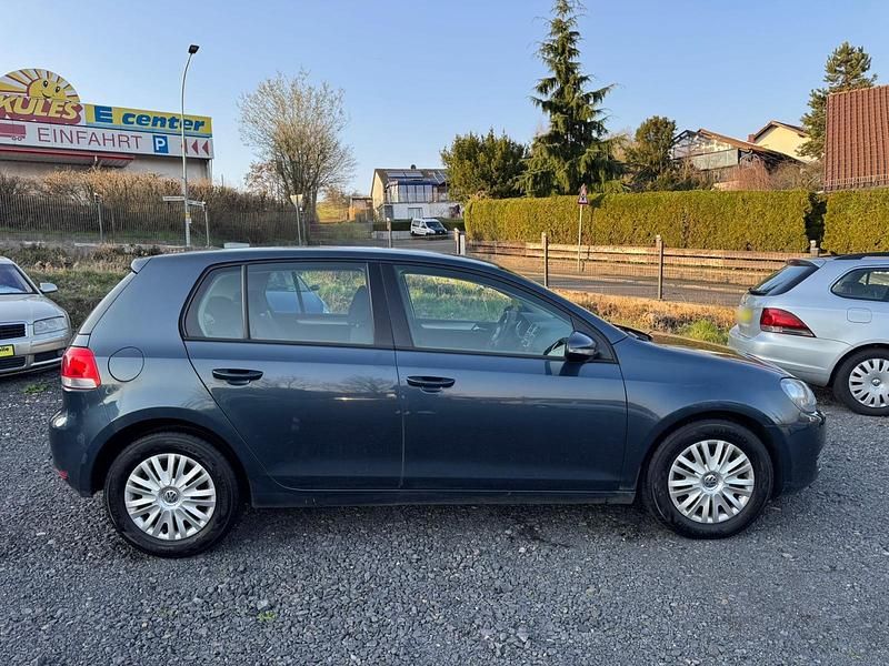 Gebraucht VW Golf VI 80 PS (58 kW) 2010 Grau Kleinwagen