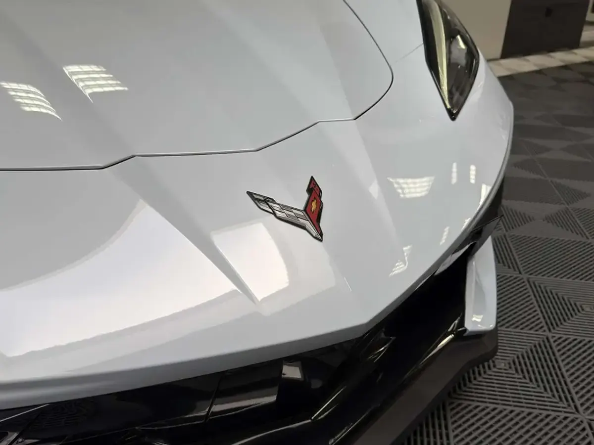 Neu Corvette C8 481 PS (353 kW) 2025 Grau Coupé