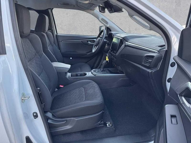 Neu Isuzu D-Max 163 PS (119 kW) 2026 Weiss SUV