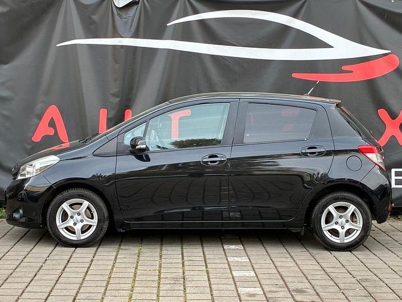 Gebraucht Toyota Yaris Edition 99 PS (72 kW) 2013 Schwarz Kleinwagen