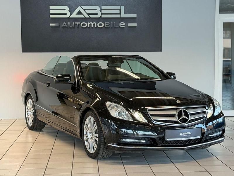 Gebraucht Mercedes E200 184 PS (135 kW) 2012 Schwarz Cabrio
