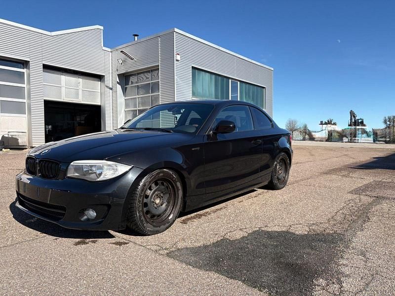 Gebraucht BMW 118 Coupé 143 PS (105 kW) 2011 Schwarz Coupé