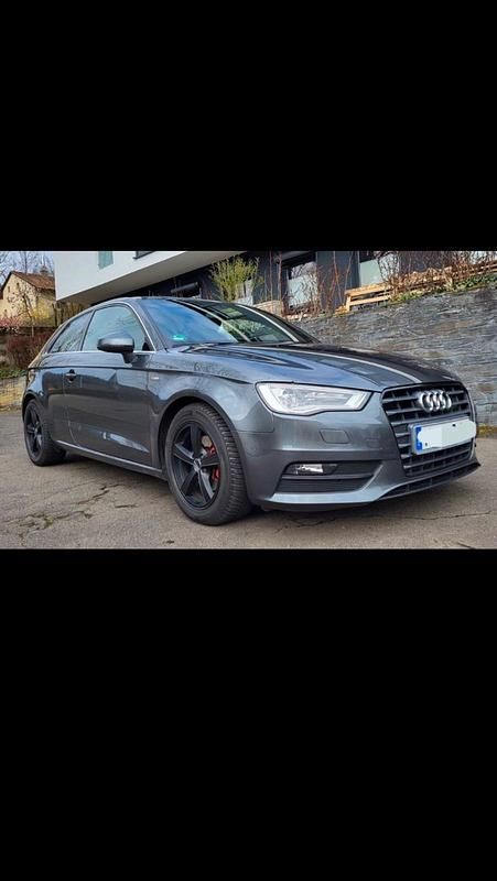 Grau Gebraucht 2014 Audi A3 S-Line Kleinwagen | 8.500 € (Superpreis) - Bild 1/4