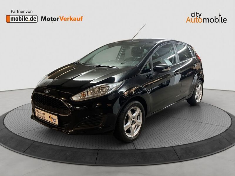 Schwarz Gebraucht 2016 Ford Fiesta Trend Kleinwagen | 8.480 € (Fairer Preis) - Bild 1/4