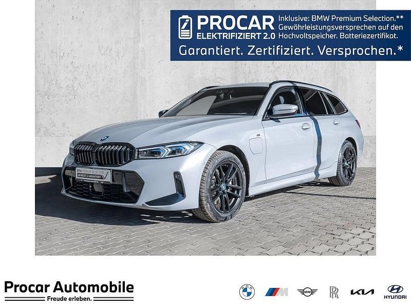 Gebraucht BMW 330e M Sport 292 PS (214 kW) 2024 Grau Kombi