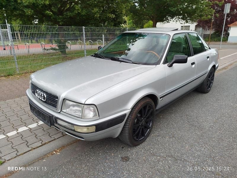 Gebraucht Audi 80 116 PS (85 kW) 1993 Silber Limousine